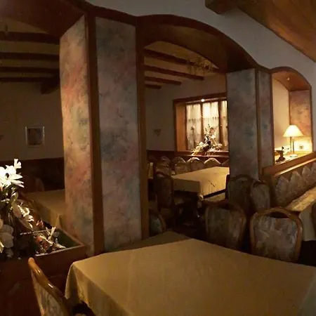 Hotel Zur Rose Goessweinstein
