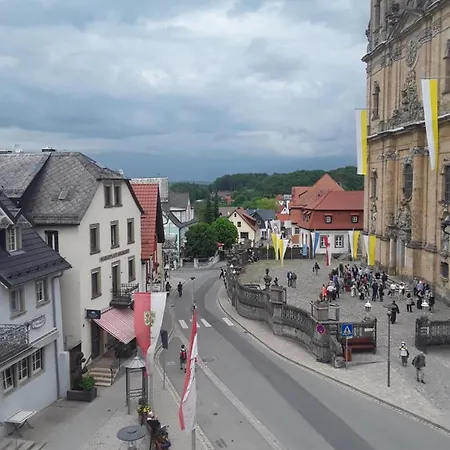 Zur Rose Hotel *